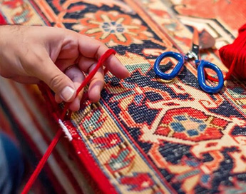 خدمات تخصصی و حرفه ای رفوی فرش در قالیشویی سعادت آباد